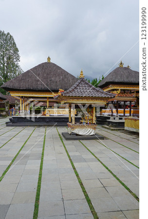 Pura Ulun Danu Beratan temple balinese hindu temple on a Bedugul lake in Bali, Indonesia Pura Ulun Danu Beratan temple balinese hindu temple on a Bedugul lake in Bali, Indonesia 123199990