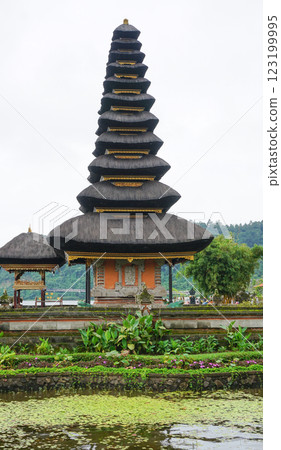 Pura Ulun Danu Beratan temple balinese hindu temple on a Bedugul lake in Bali, Indonesia 123199995