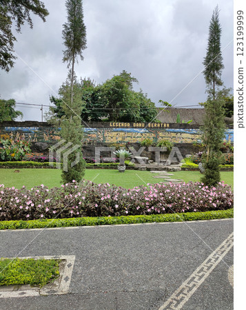 Pura Ulun Danu Beratan temple balinese hindu temple on a Bedugul lake in Bali, Indonesia 123199999