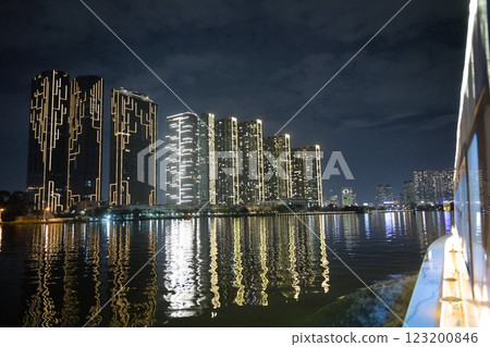 Vietnam night view from a boat 123200846