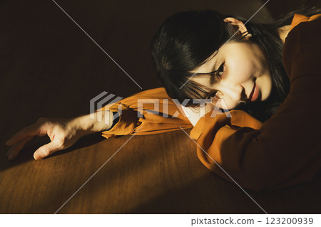 說謊的女士 123200939