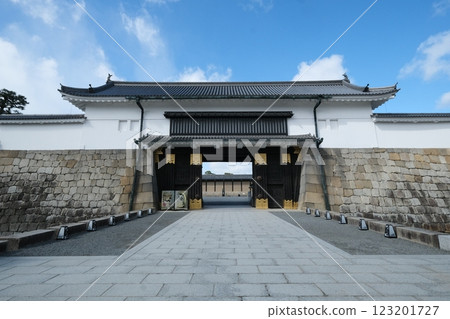 Higashi Otemon Gate of Nijo Castle in Kyoto Higashi Otemon Gate of Nijo Castle in Kyoto 123201727