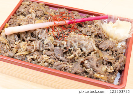 美味黑毛和牛烤肉便當 美味黑毛和牛烤肉便當 123203725