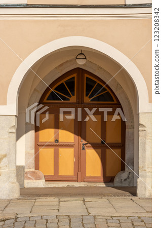 Gate of a historical house, Telc, Czech repulic 123208342
