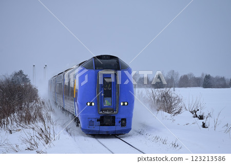 The Sarobetsu Express train running on the Soya Main Line in winter The Sarobetsu Express train running on the Soya Main Line in winter 123213586