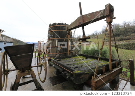 Petritegi cider house on the outskirts of San Sebastian 123213724
