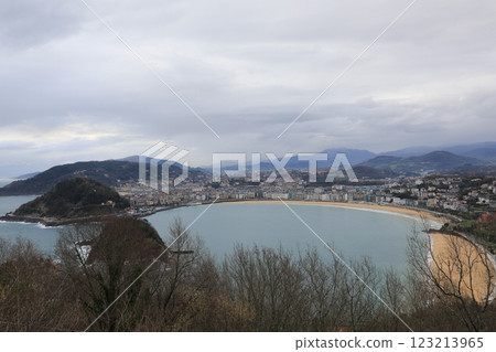 View of San Sebastian city from Mount Igueldo viewpoint View of San Sebastian city from Mount Igueldo viewpoint 123213965