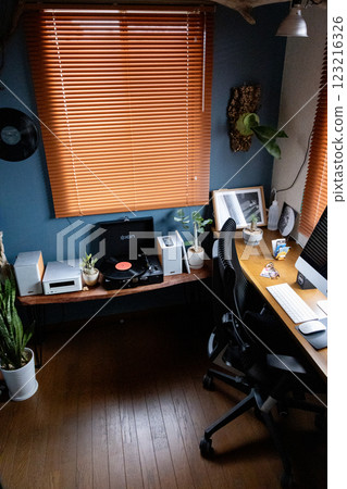 Study room and records 123216326