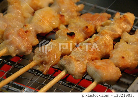Yakitori grilled on a grill Yakitori grilled on a grill 123219033