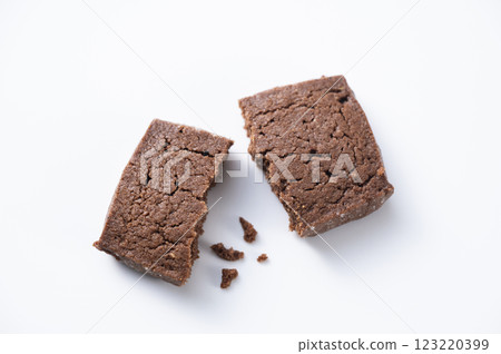 Broken cookie 123220399