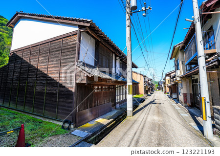 [Important Preservation District for Groups of Traditional Buildings] Izushi, Izushi Town, Wooden Streets 1, Toyooka City, Hyogo Prefecture 123221193