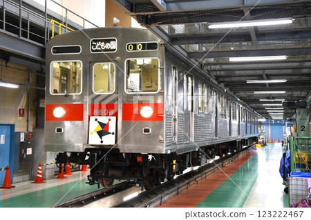 停在車庫的東急 8500 型兒童國線列車規格 123222467