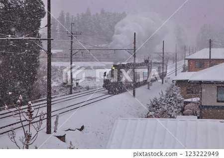 鬼怒川溫泉暴風雪中行駛的蒸氣機車 鬼怒川溫泉暴風雪中行駛的蒸氣機車 123222949