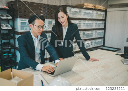 Online store management Online store management 123223211