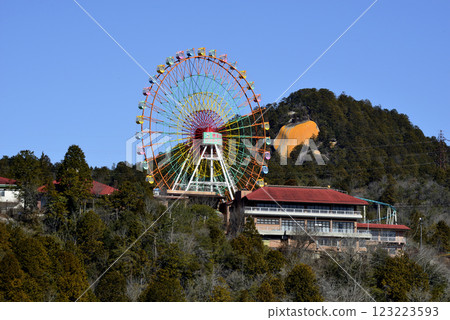 amusement park  123223593