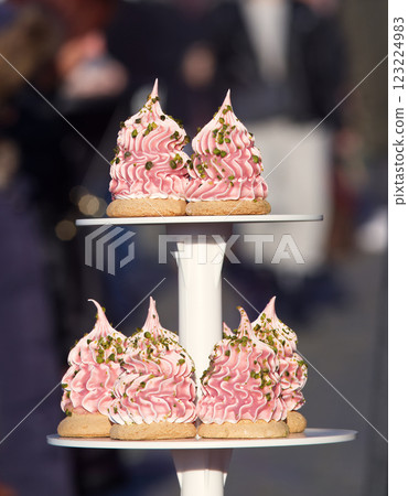 delicious cupcakes on wedding table delicious cupcakes on wedding table 123224983