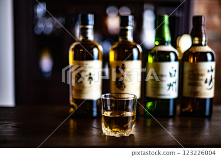 Whiskey, Whiskey Image, Bar, Japanese Whiskey, Single Malt, Japan, Sake, Distilled Spirits Whiskey, Whiskey Image, Bar, Japanese Whiskey, Single Malt, Japan, Sake, Distilled Spirits 123226004