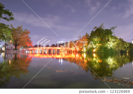 Hoan Kiem Lake at night in Hanoi, Vietnam 123226869