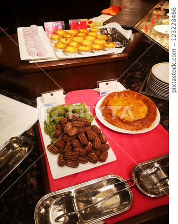 老飯店的自助餐 老飯店的自助餐 123228466