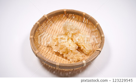 Dried chestnut 123229545