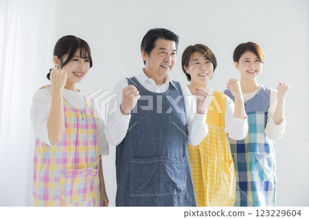 幼稚園老師及園長 幼稚園老師及園長 123229604