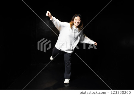 Hip hop female dancer Hip hop female dancer 123230260