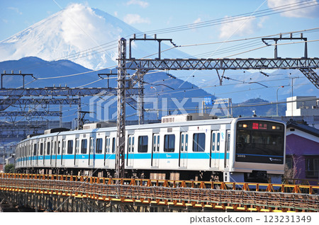 小田急小田原線、新松田澀澤、小田急3000系列、3095列車 小田急小田原線、新松田澀澤、小田急3000系列、3095列車 123231349