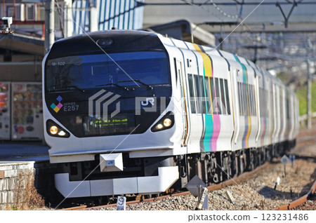 中央幹線上野原JR東日本E257系列M-102編組(松本)梓凱治 中央幹線上野原JR東日本E257系列M-102編組(松本)梓凱治 123231486