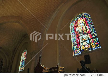 Interior of the Church of Saint-Pierre in Montmartre, the third oldest church in Paris 123233060
