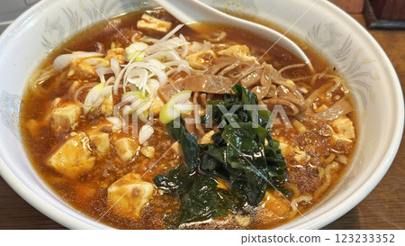 Scenery from a restaurant (spicy mapo ramen) 123233352