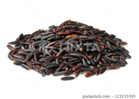 Black rice isolated on white background with full depth of field 123233395