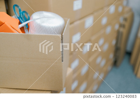 Packing material Packing material 123240083