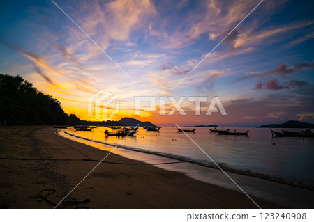 Landscape of colorful clouds in sunset or sunrise sky over sea with reflection in the tropical sea,Beautiful seascape scenery,Amazing light of nature Landscape nature background 123240908