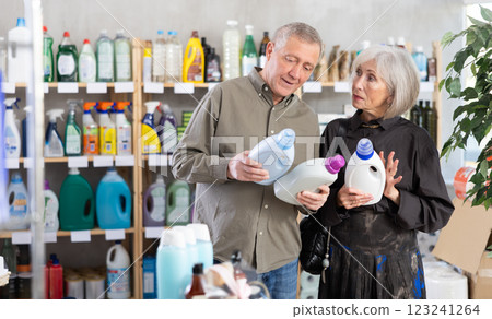 Senior spouses select and studies label liquid detergent Senior spouses select and studies label liquid detergent 123241264