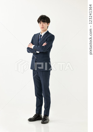 商人西裝全身照 123241364