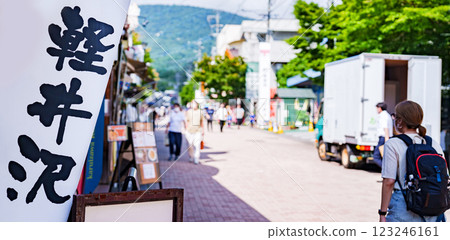 輕井澤舊輕井澤大街是舊輕井澤的主要街道[時尚的舊輕井澤銀座圖片] 123246161