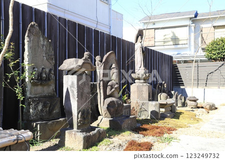 Henshoji Temple Old Nakasendo Itabashi-juku (Nakajuku Shopping Street) 123249732