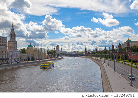 Boat passing by the Moscow Kremlin Wall Boat passing by the Moscow Kremlin Wall 123249791