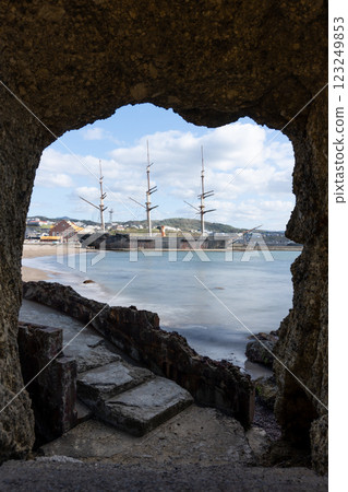 Cave exit and ship 123249853