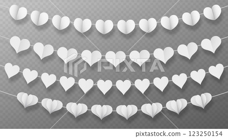 Paper heart garlands set 123250154
