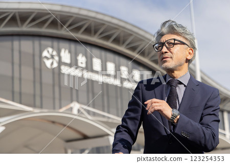 Middle-aged man, airport, business trip (property release obtained & facility inspection passed material) 123254353