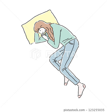 女人在午睡 123255035