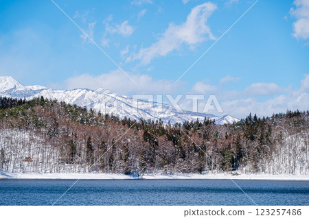 青木湖在冬天 青木湖在冬天 123257486
