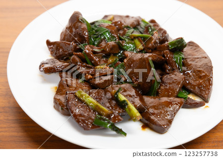 炒美味的精益別墅 123257738