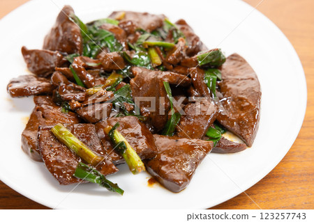 炒美味的精益別墅 炒美味的精益別墅 123257743