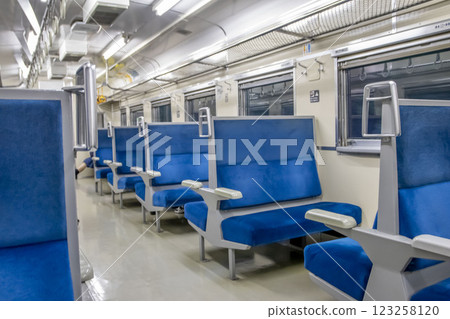 Inside the car of Kiha 40 123258120