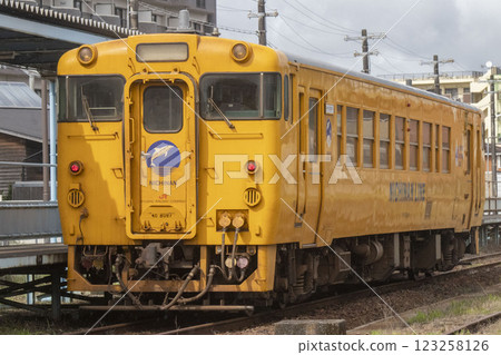 JR日南線志布志站“Kiha40” 123258126