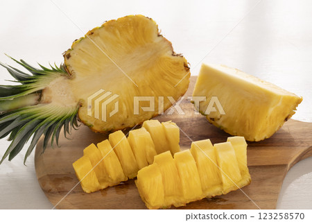 Cut pineapple 123258570