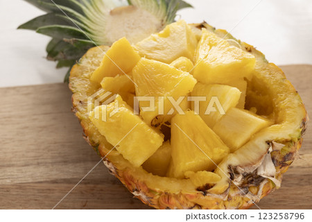 Cut pineapple 123258796