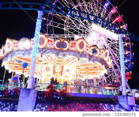 Illuminated merry-go-round and Ferris wheel at Arakawa Amusement Park Illuminated merry-go-round and Ferris wheel at Arakawa Amusement Park 123260173